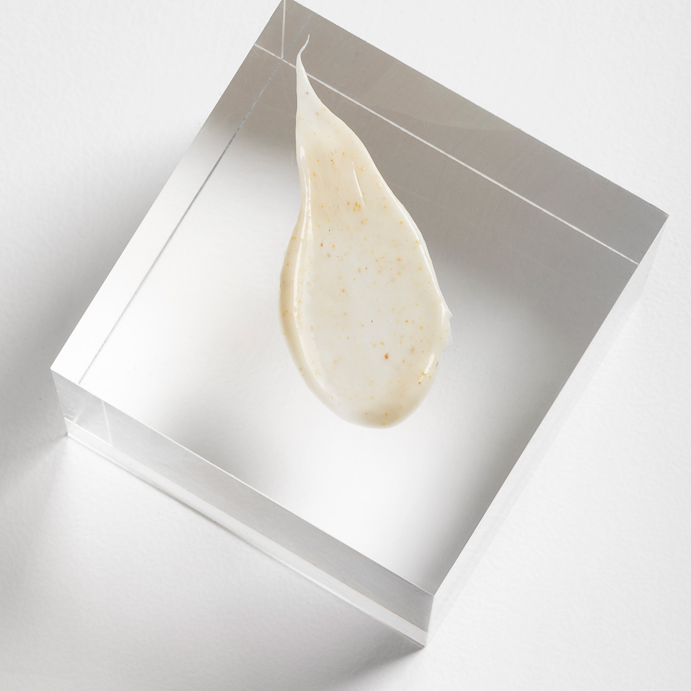 MontOlympe Pioen gezicht- en lipscrub vette huid