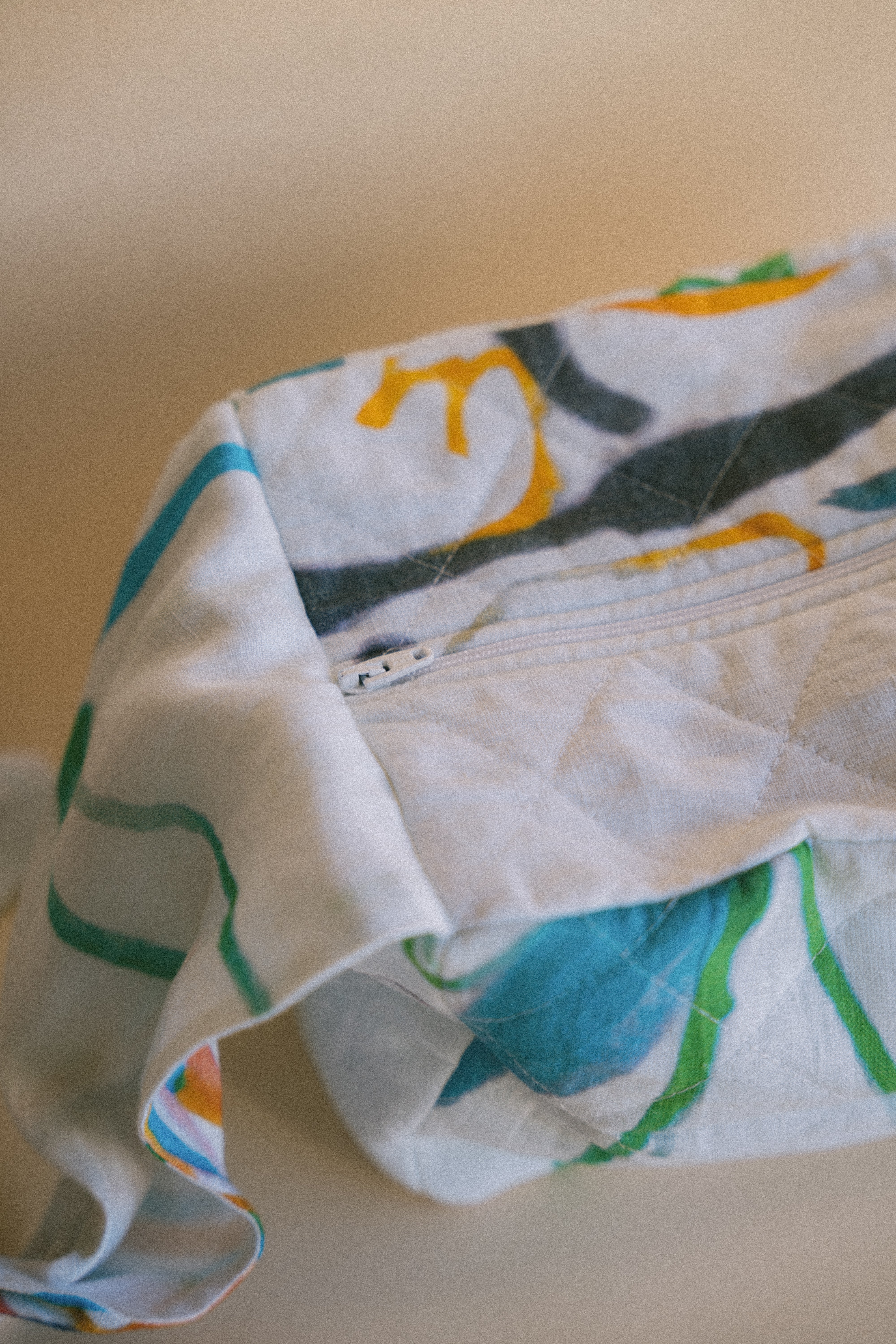 LIV Botanics THE BEAUTY BAG toilettas Birds of Paradise