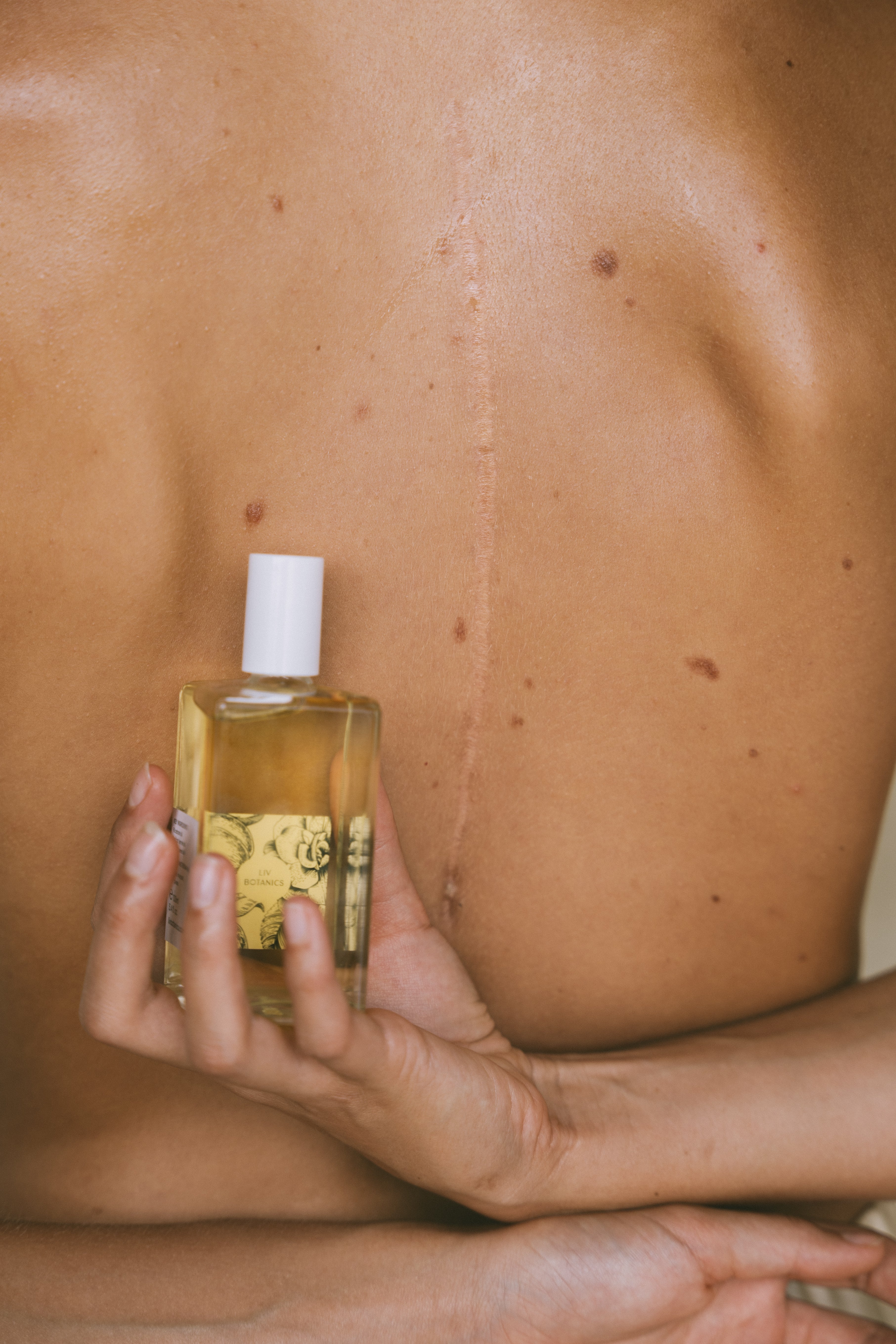 LIV Botanics The Body Oil lichaamsolie 100 ml droge huid