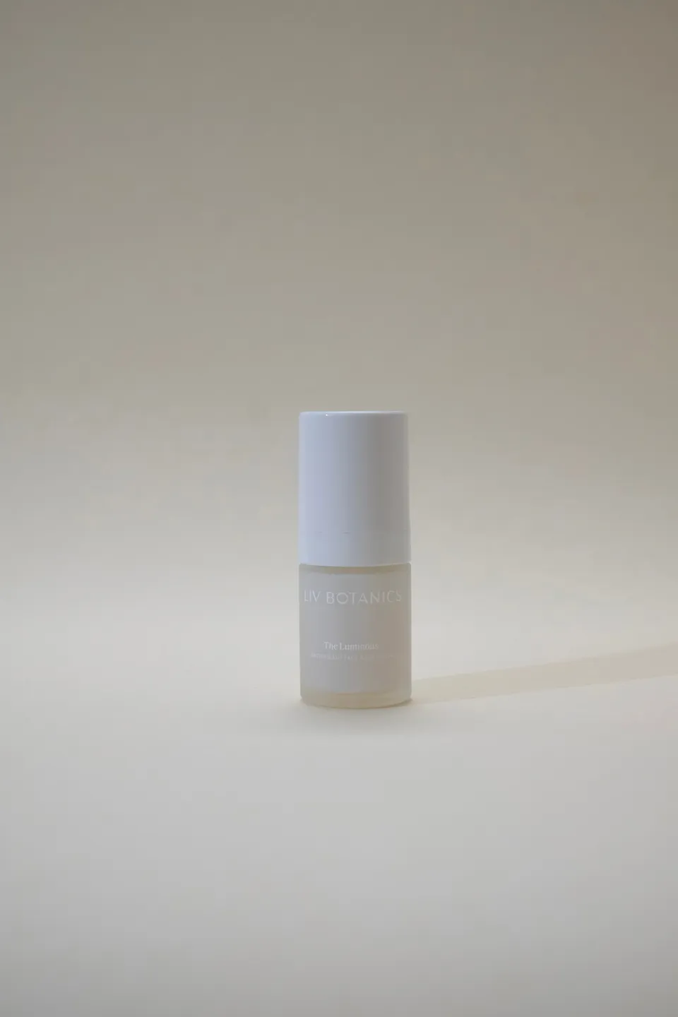 LIV Botanics The Luminous serum 15 ml olievrij