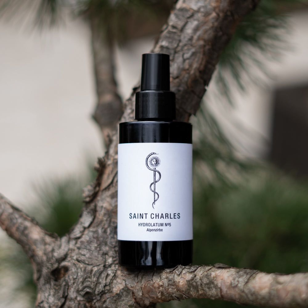 SAINT CHARLES Alpenzirbe Hydrolaat gezichtsspray houtig